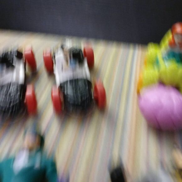 VTG MCDONALD'S - 90's BATMAN ANIMATED SERIES - FIGURES AND VEHICLES 9 Figures - Picture 5 of 6